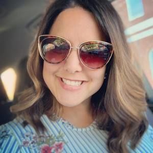 Meet your Posher, Alicia